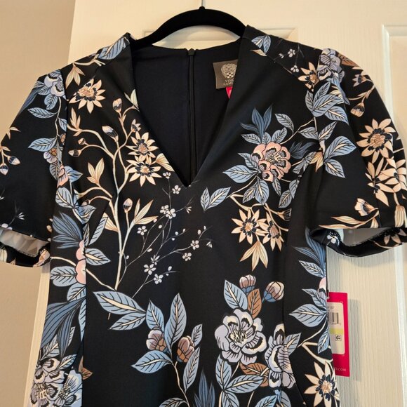 Womens NWT Vince Camuto Size 4 Navy Blue Floral Sheath Vneck dress - Picture 6 of 8